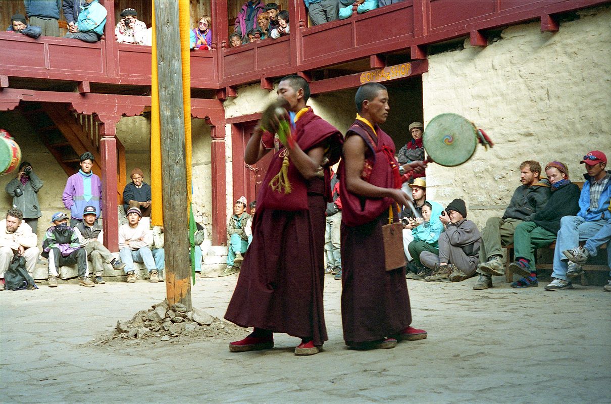 28 Tengboche Gompa 1997 Mani Rimdu Rehearsal Monks Play Cymbals And Drum